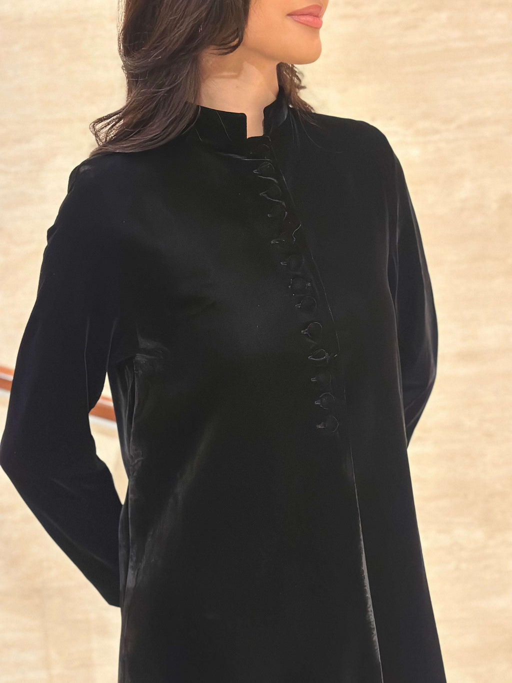 Velvet abaya with buttons and side slits Luchy Line