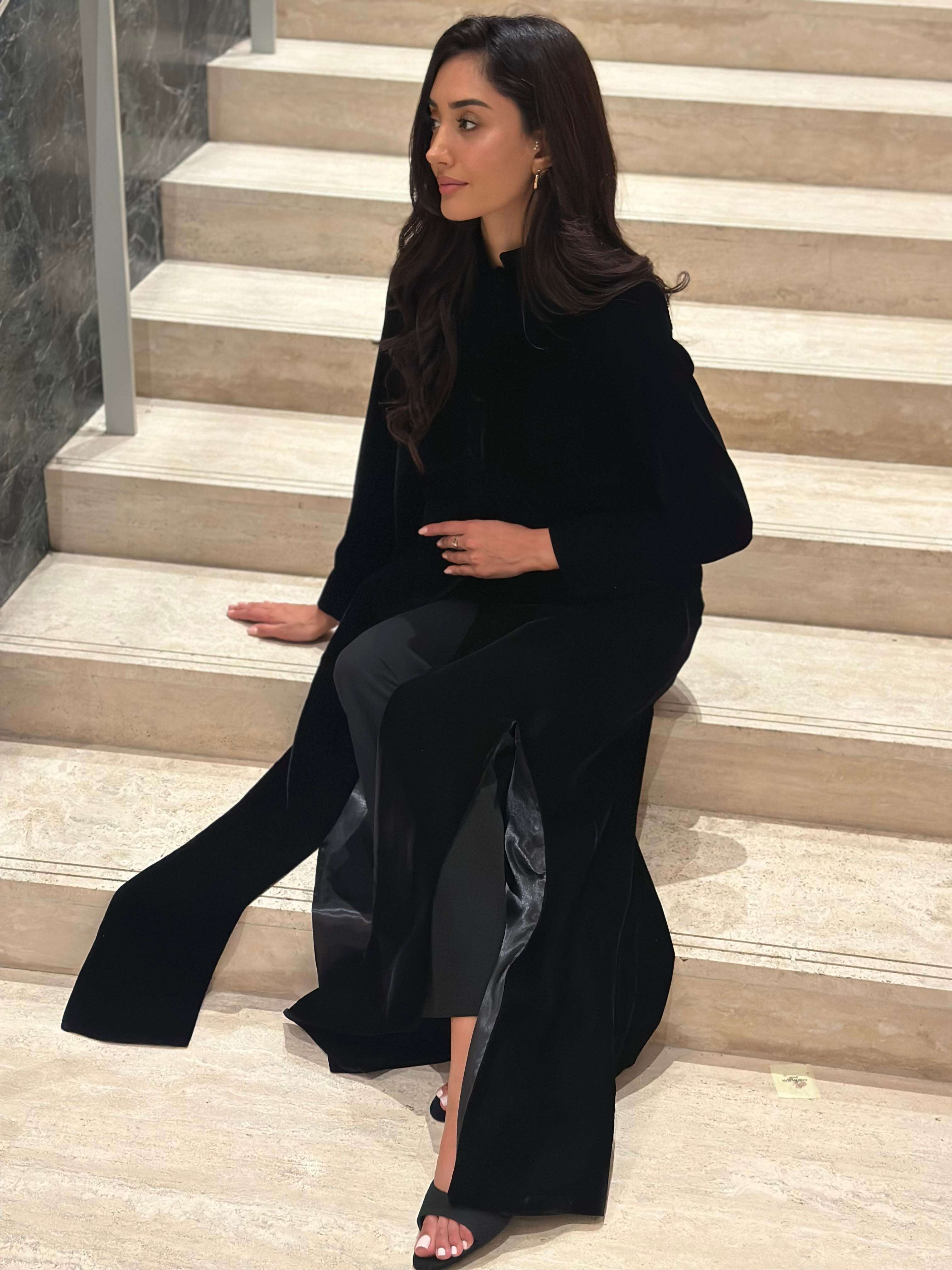 Velvet abaya with buttons and side slits Luchy Line
