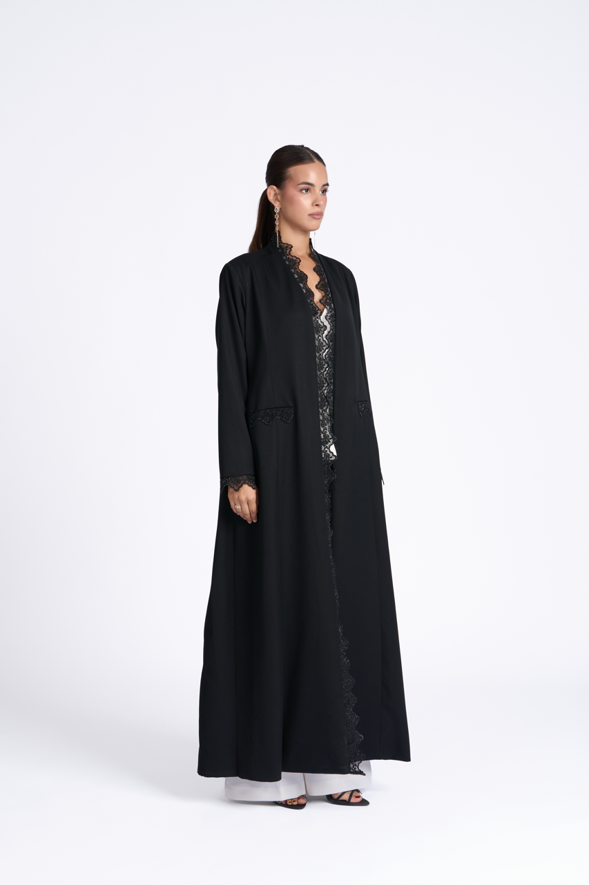 Lace Noir Luchy Line