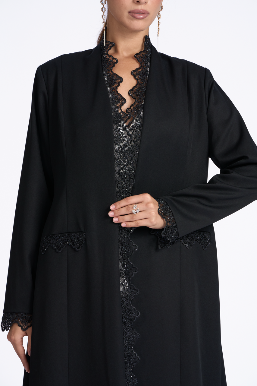 Lace Noir Luchy Line