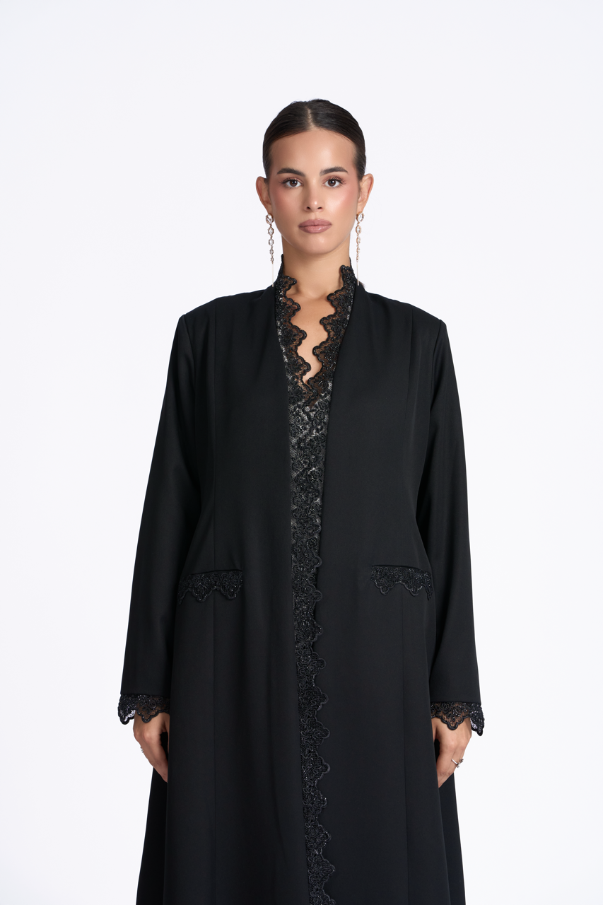 Lace Noir Luchy Line