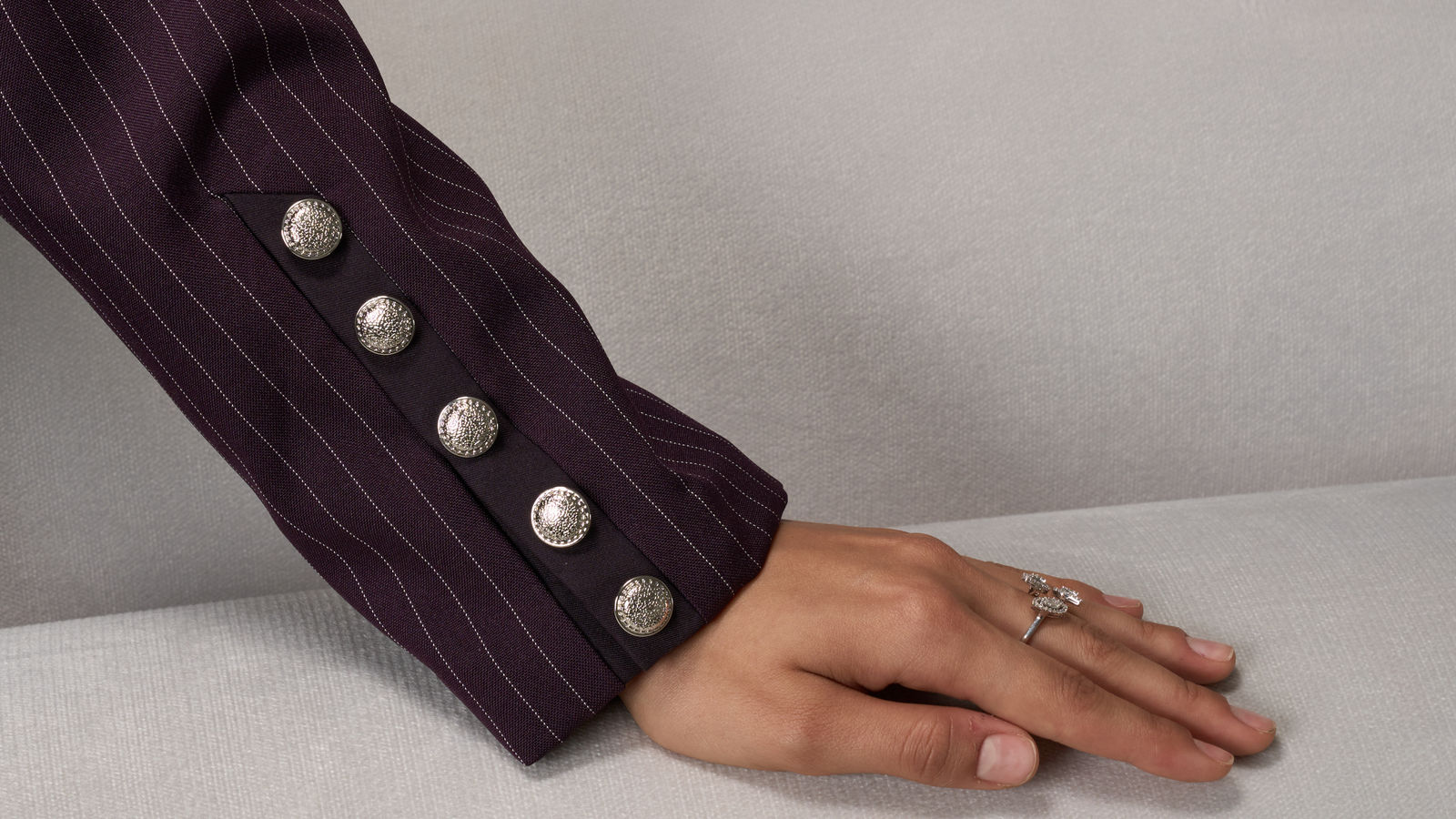 The Luchy Experience — luxury abaya try & measure at home service by Luchy Line